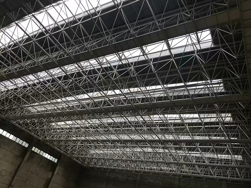 签约南昌高新区艾溪湖羽毛球馆超白玻U型玻璃2000平方米屋面工程(图2)