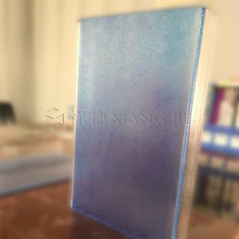 超白玻细花U型玻璃（浅蓝色彩釉）(图3)
